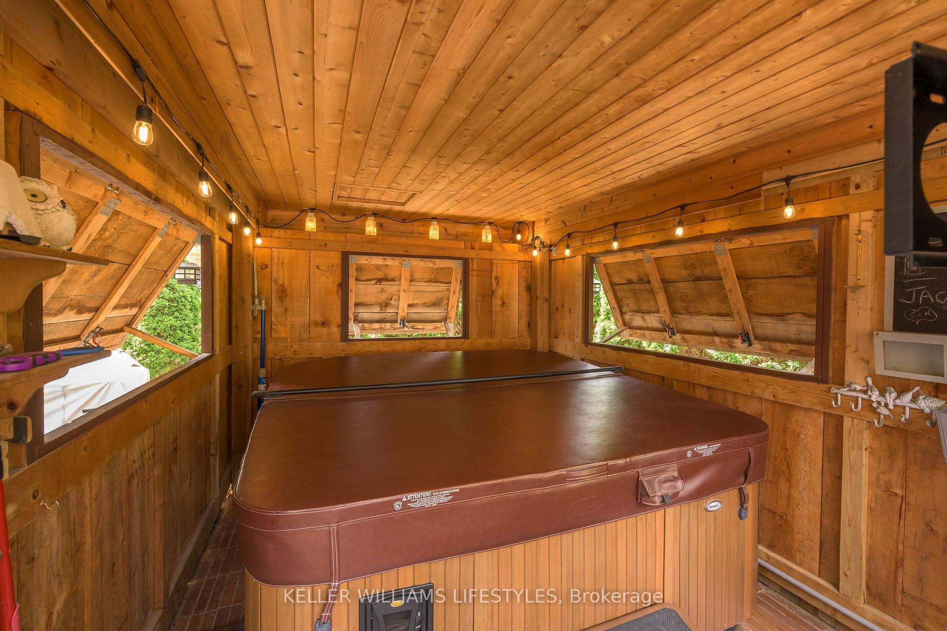 Photo 10 of 28 Stonefield Lane, Middlesex Centre, Ilderton — HOMEH
