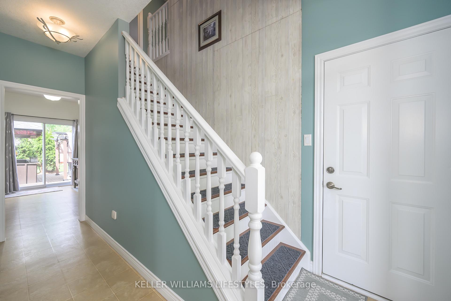 Photo 11 of 28 Stonefield Lane, Middlesex Centre, Ilderton — HOMEH