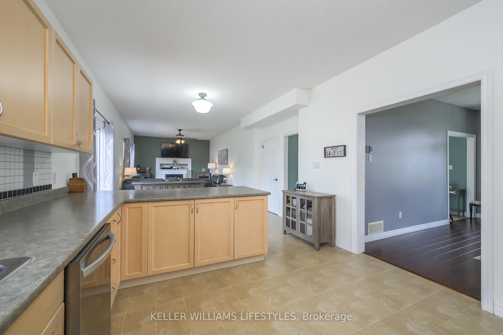 Photo 17 of 28 Stonefield Lane, Middlesex Centre, Ilderton — HOMEH