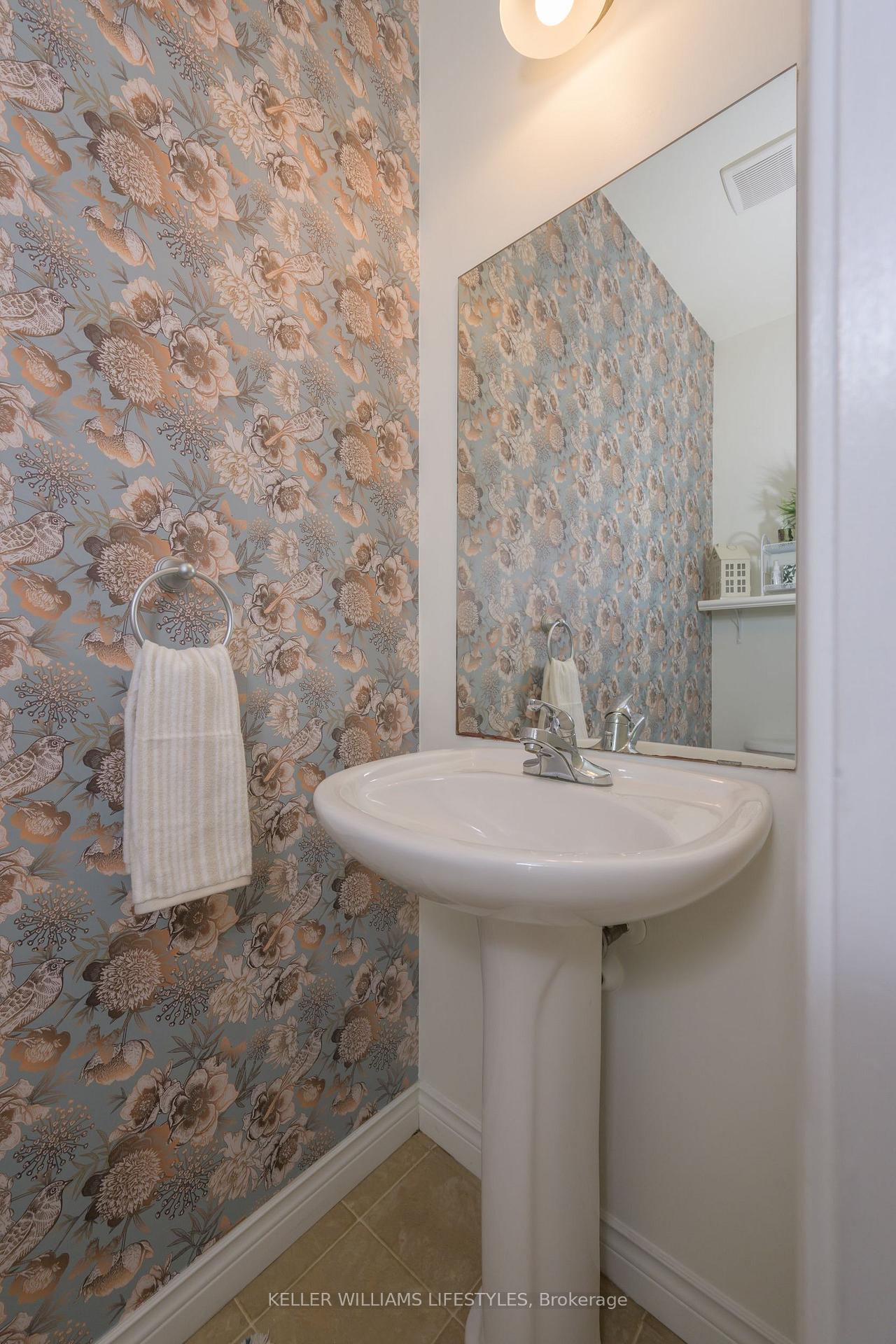 Photo 20 of 28 Stonefield Lane, Middlesex Centre, Ilderton — HOMEH