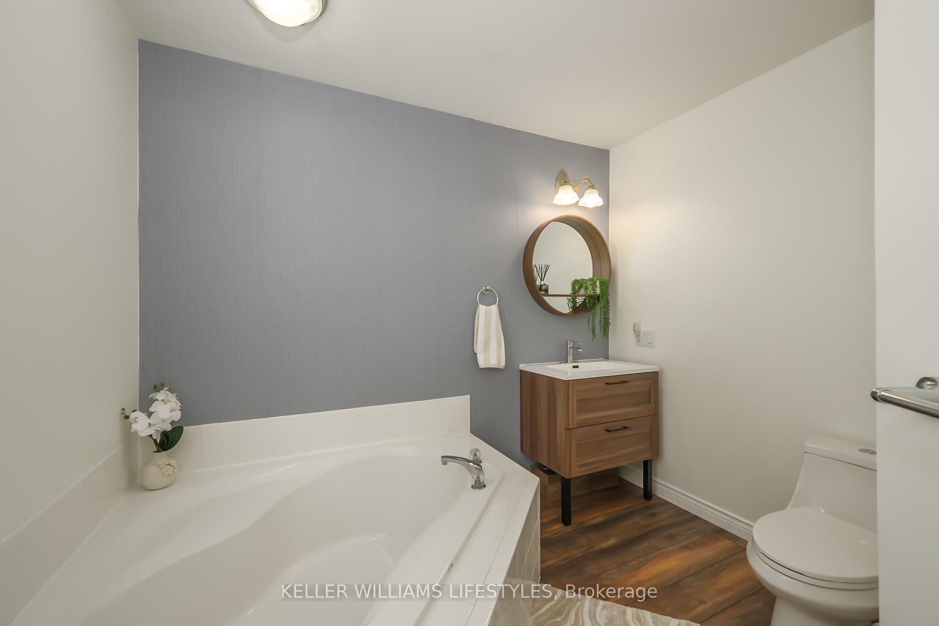 Photo 22 of 28 Stonefield Lane, Middlesex Centre, Ilderton — HOMEH