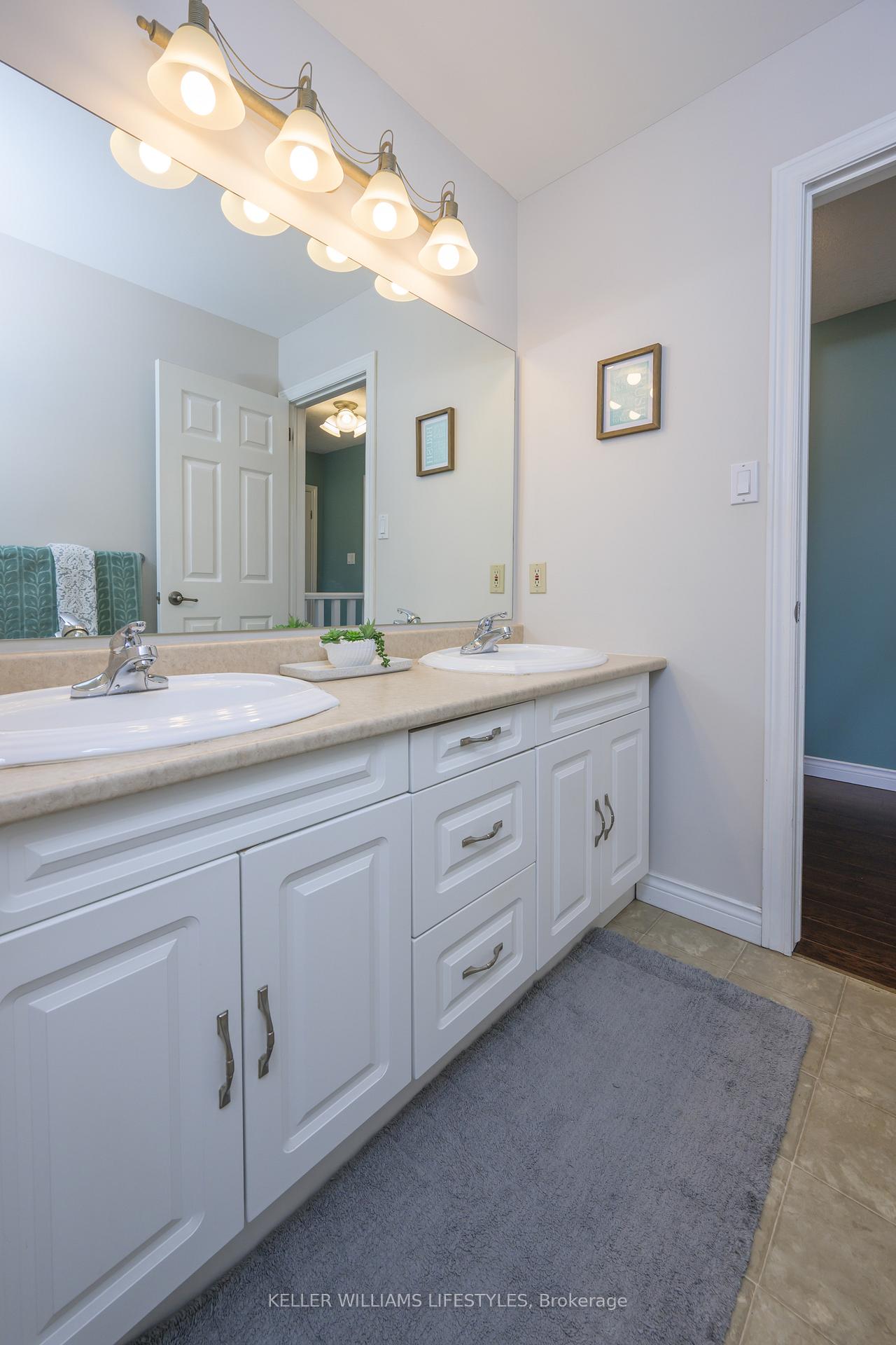 Photo 29 of 28 Stonefield Lane, Middlesex Centre, Ilderton — HOMEH