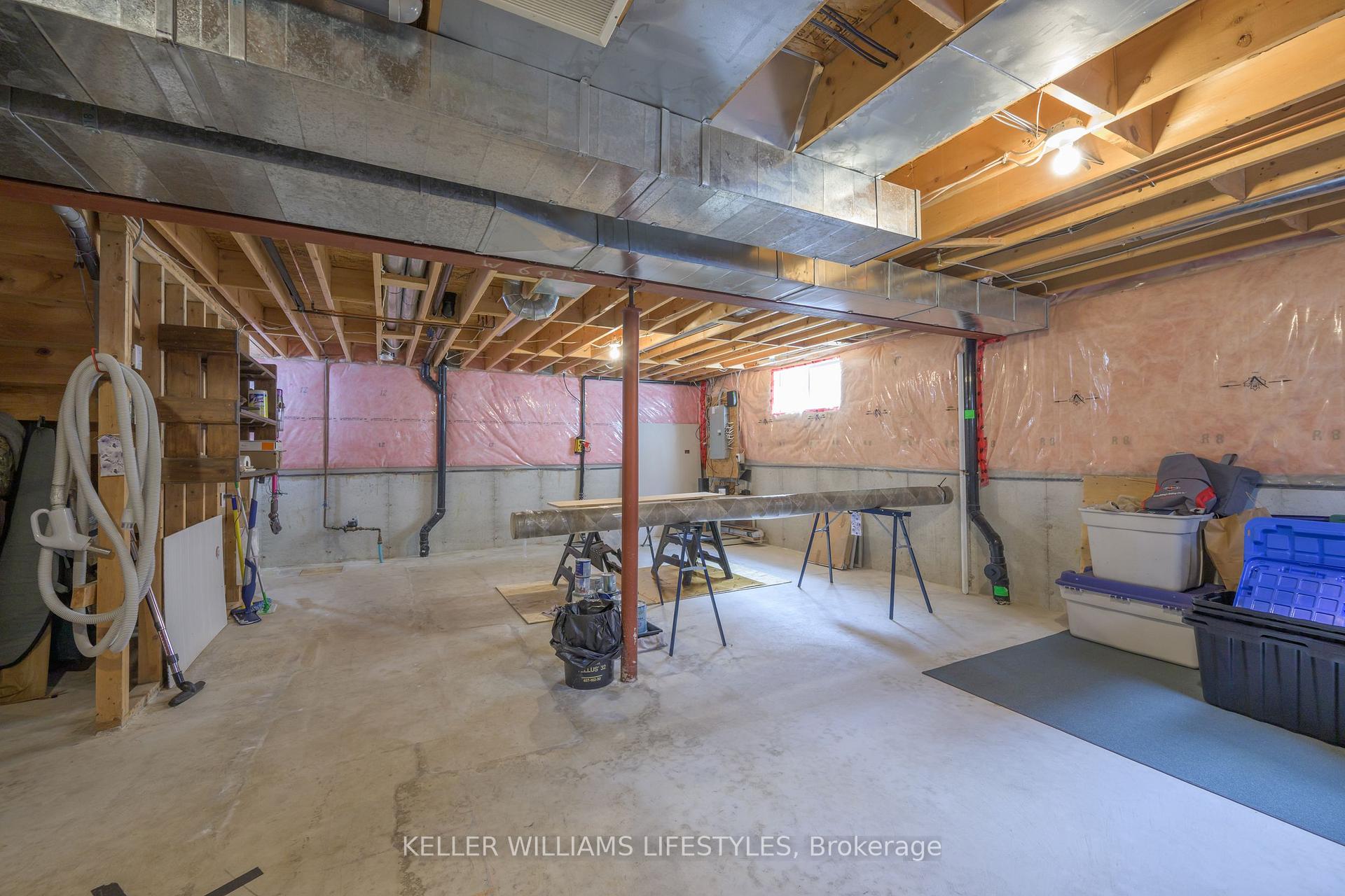 Photo 35 of 28 Stonefield Lane, Middlesex Centre, Ilderton — HOMEH