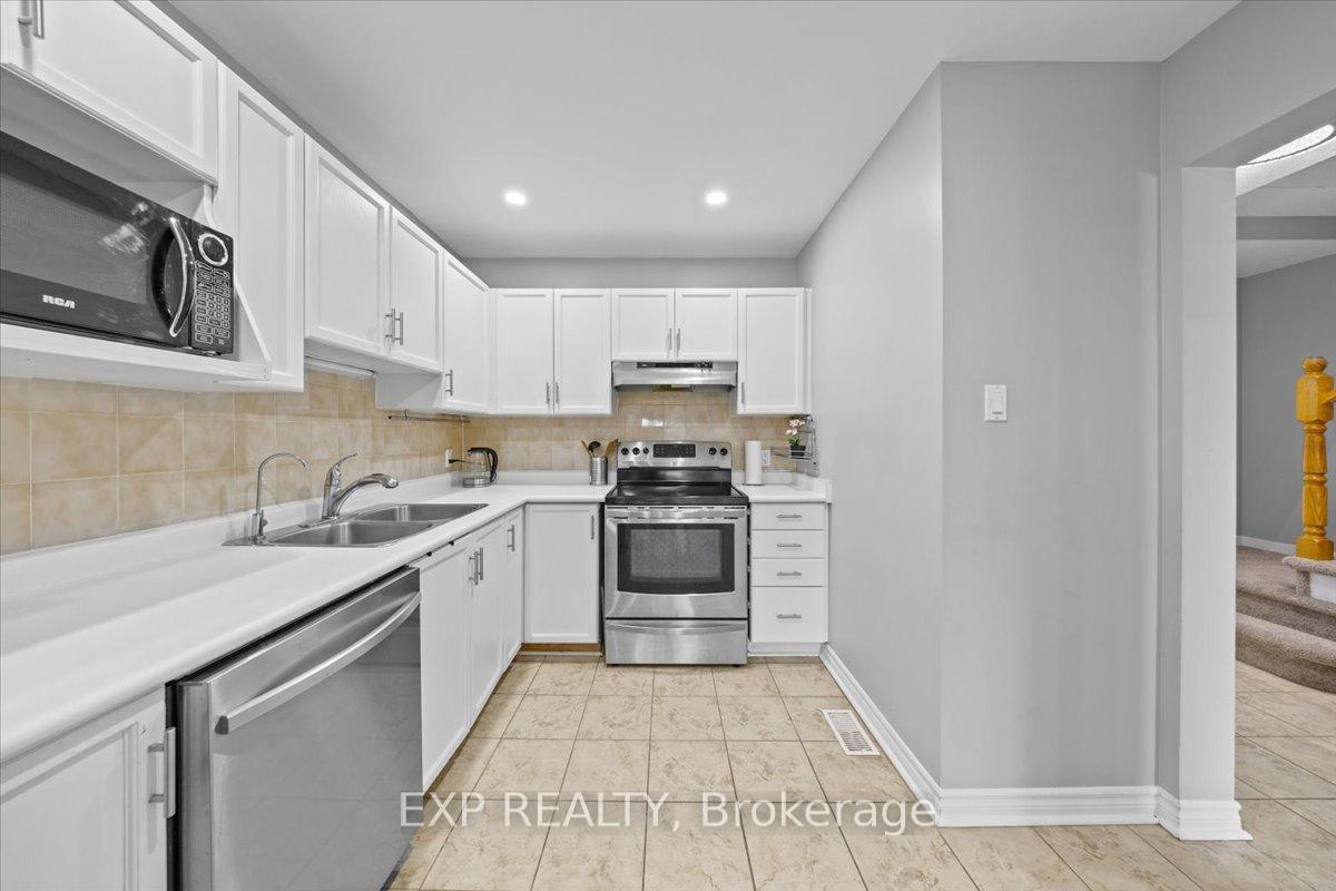 Photo 15 of 93 Cedarock Drive, Ottawa, Kanata - Bridlewood — HOMEH