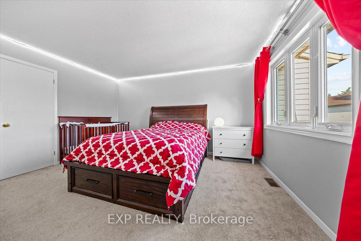 Photo 22 of 93 Cedarock Drive, Ottawa, Kanata - Bridlewood — HOMEH