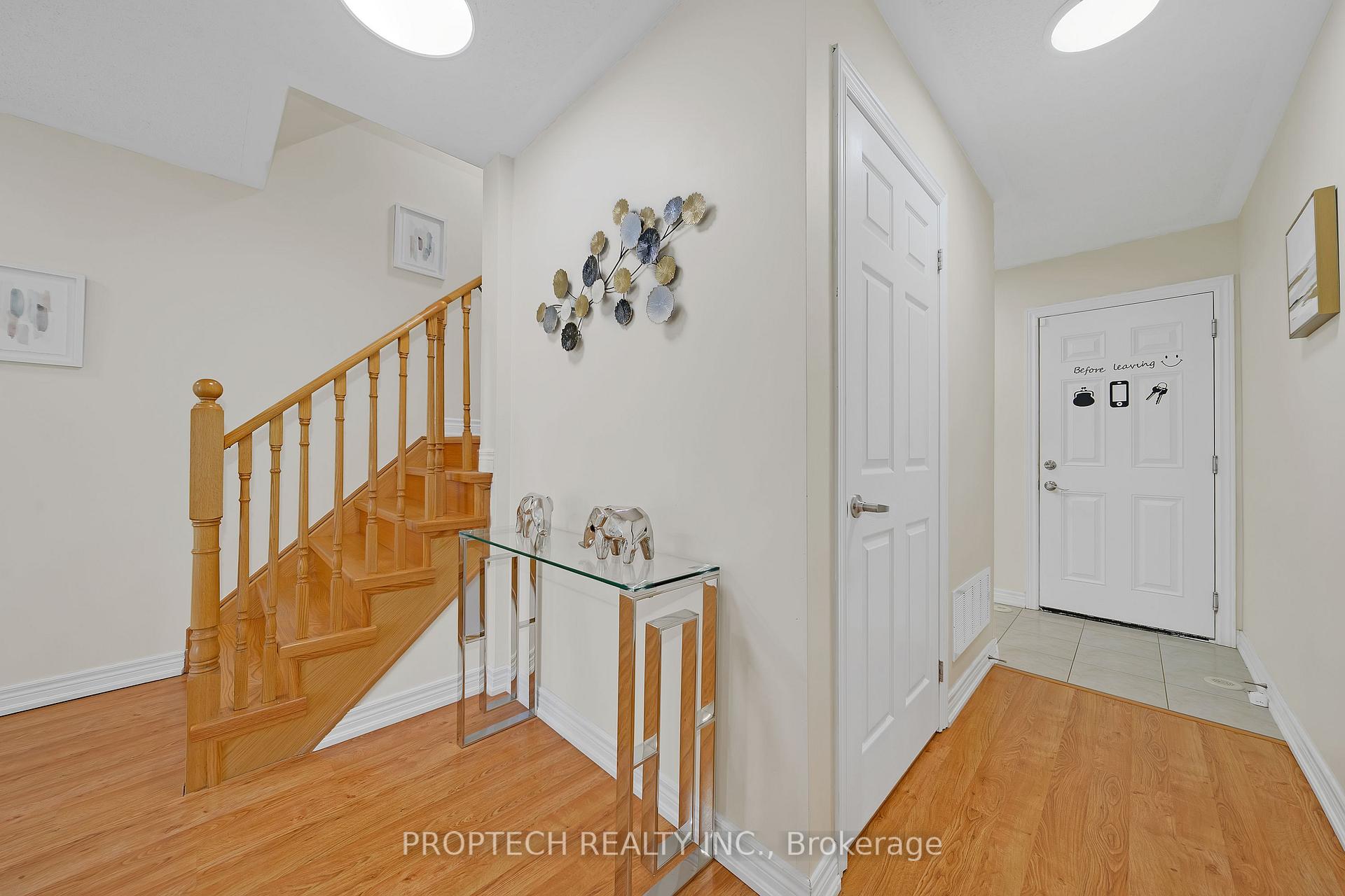 Photo 3 of 9932 Mccowan Road, Markham, Berczy — HOMEH