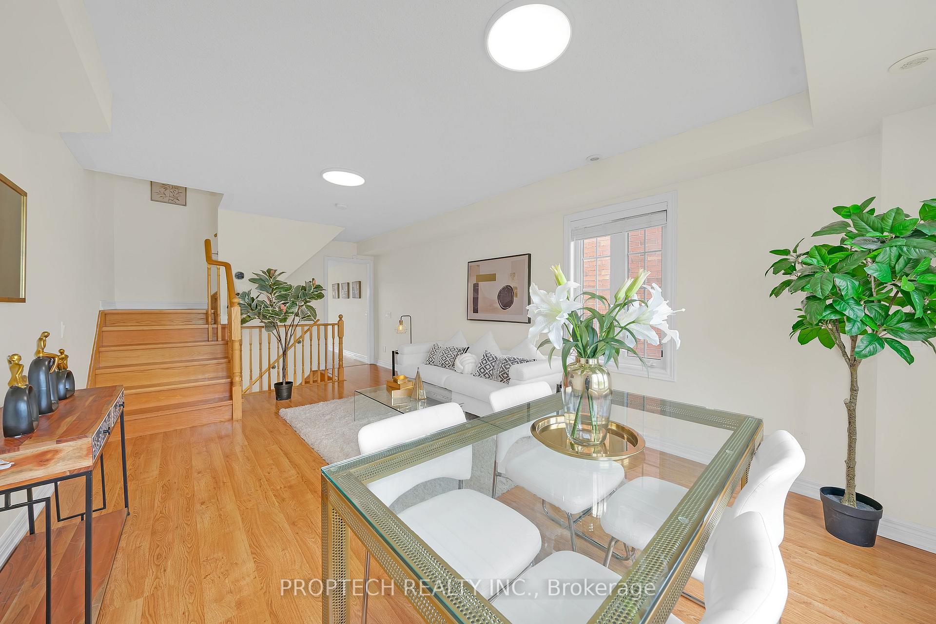 Photo 7 of 9932 Mccowan Road, Markham, Berczy — HOMEH