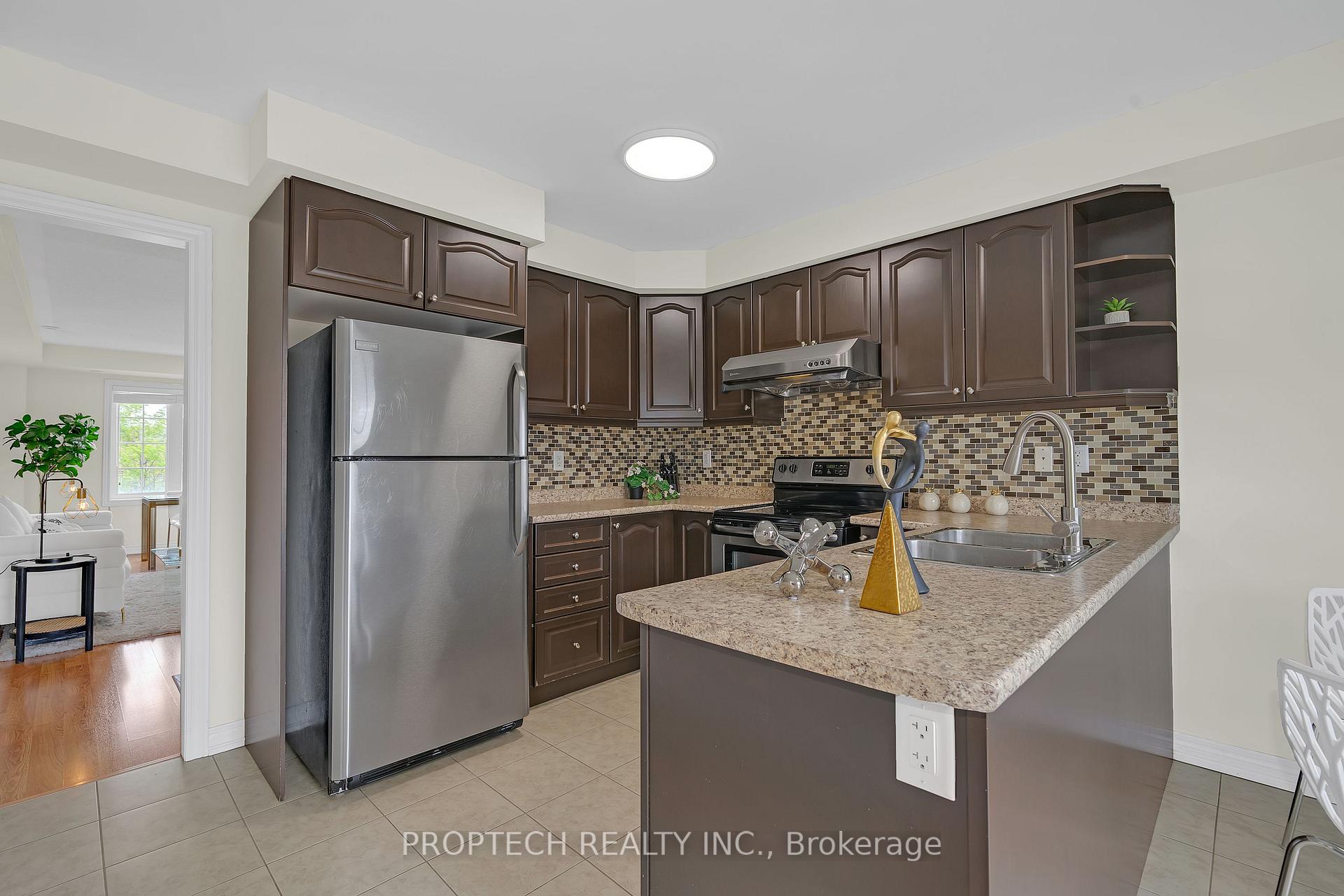 Photo 9 of 9932 Mccowan Road, Markham, Berczy — HOMEH
