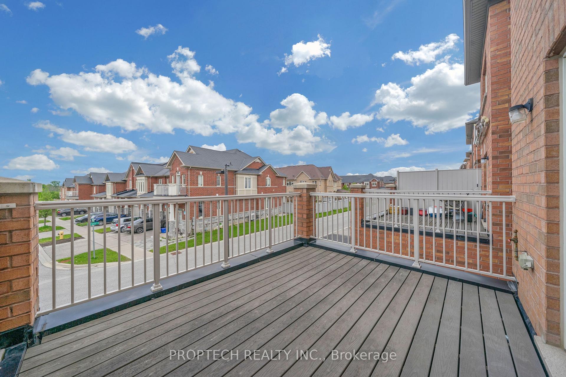 Photo 12 of 9932 Mccowan Road, Markham, Berczy — HOMEH