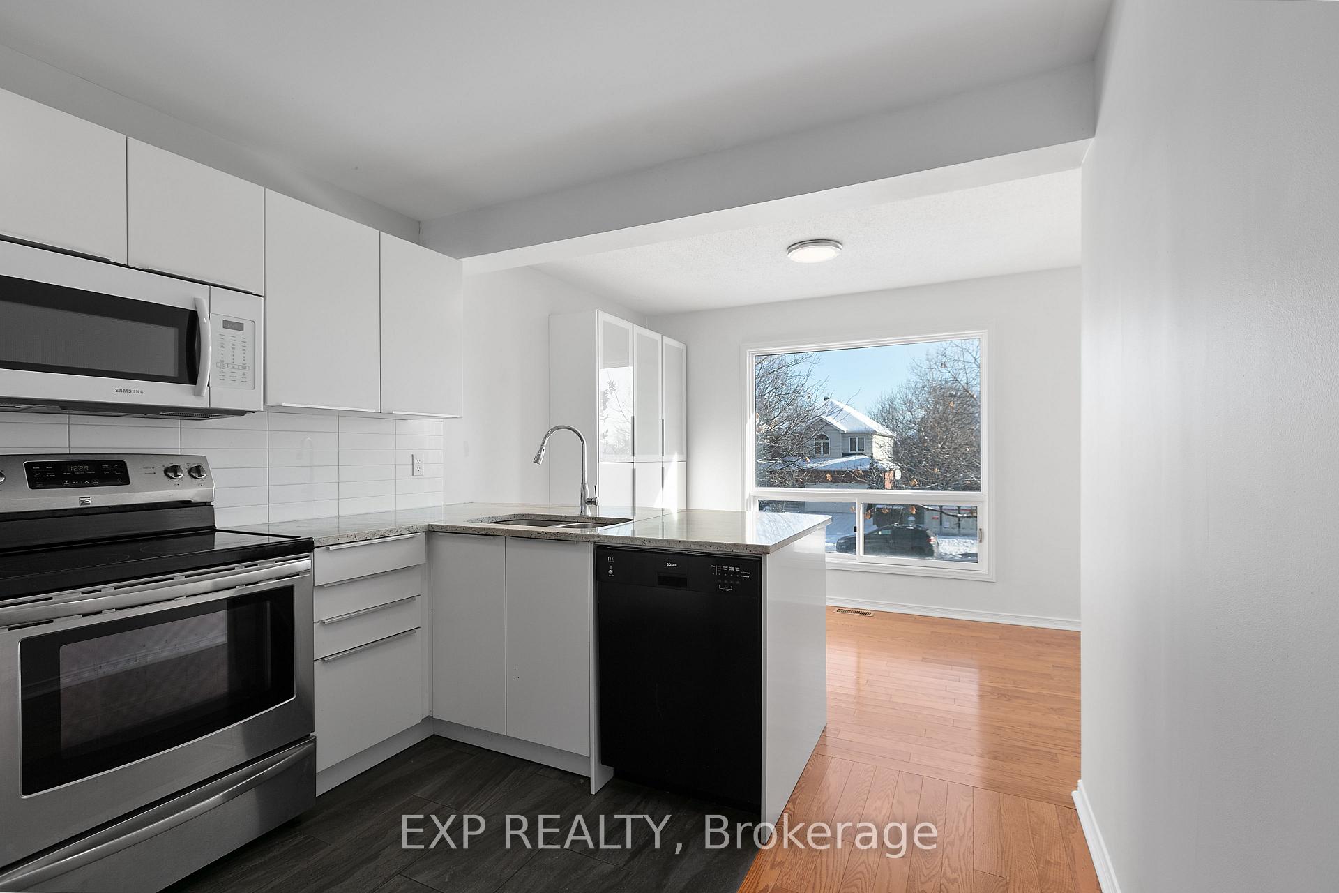 Photo 14 of 313 Knudson Drive, Ottawa, Kanata - Kanata Lakes/Heritage Hills — HOMEH