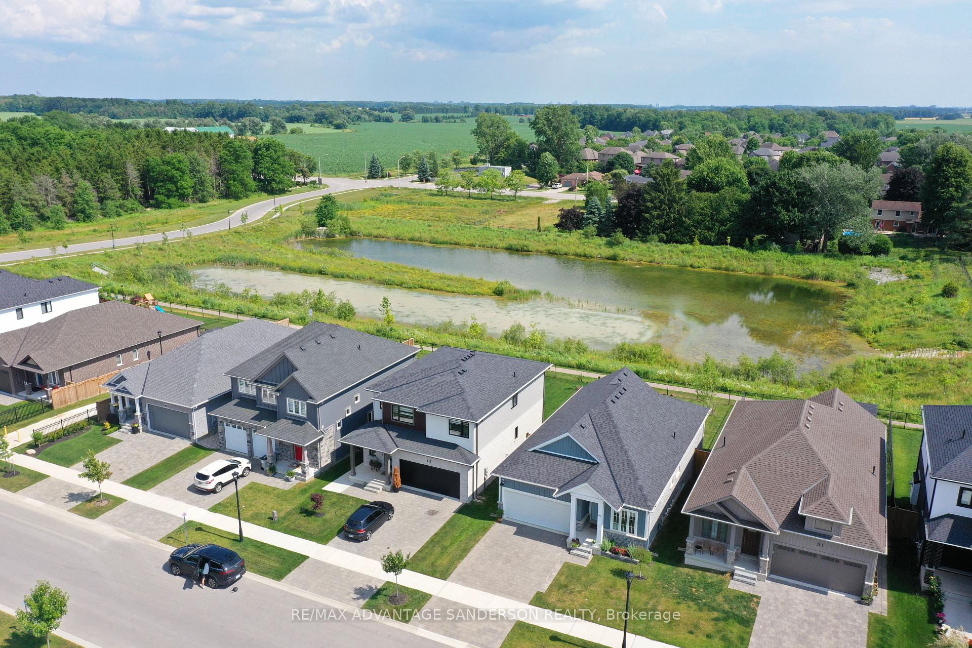 Photo 11 of 47 Bowman Drive, Middlesex Centre, Ilderton — HOMEH