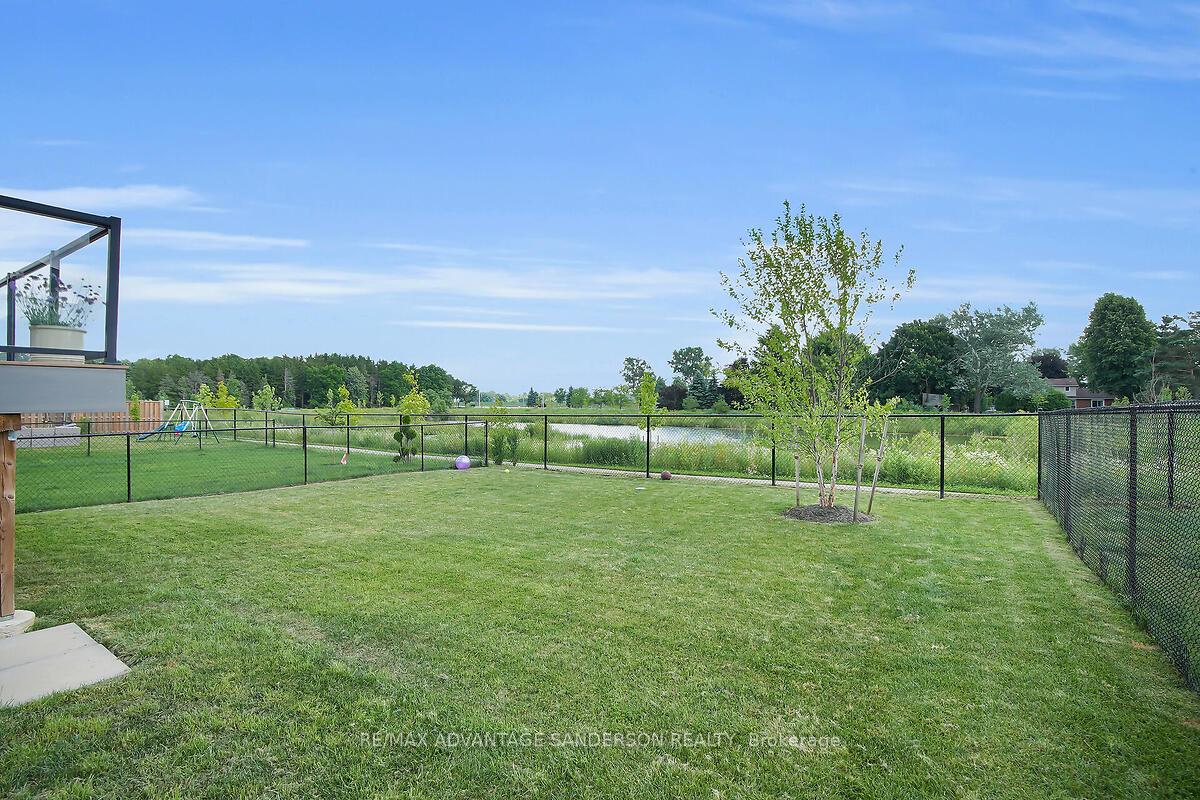 Photo 12 of 47 Bowman Drive, Middlesex Centre, Ilderton — HOMEH