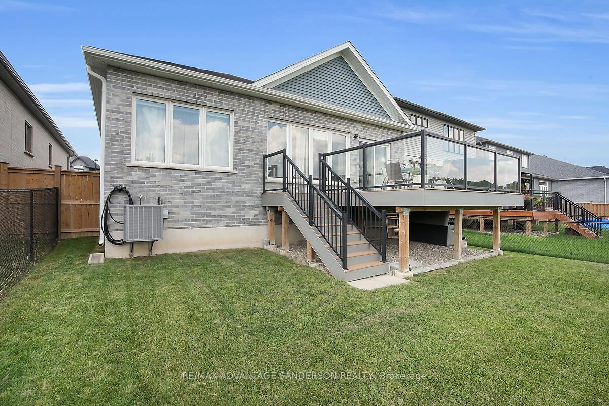 Photo 13 of 47 Bowman Drive, Middlesex Centre, Ilderton — HOMEH
