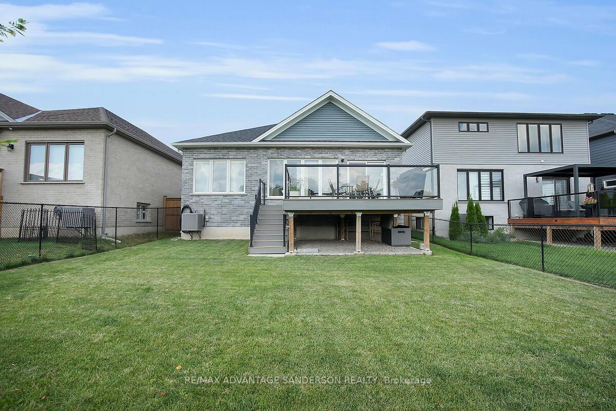 Photo 14 of 47 Bowman Drive, Middlesex Centre, Ilderton — HOMEH
