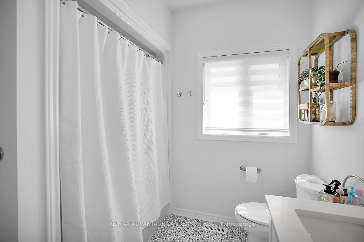 Photo 33 of 47 Bowman Drive, Middlesex Centre, Ilderton — HOMEH