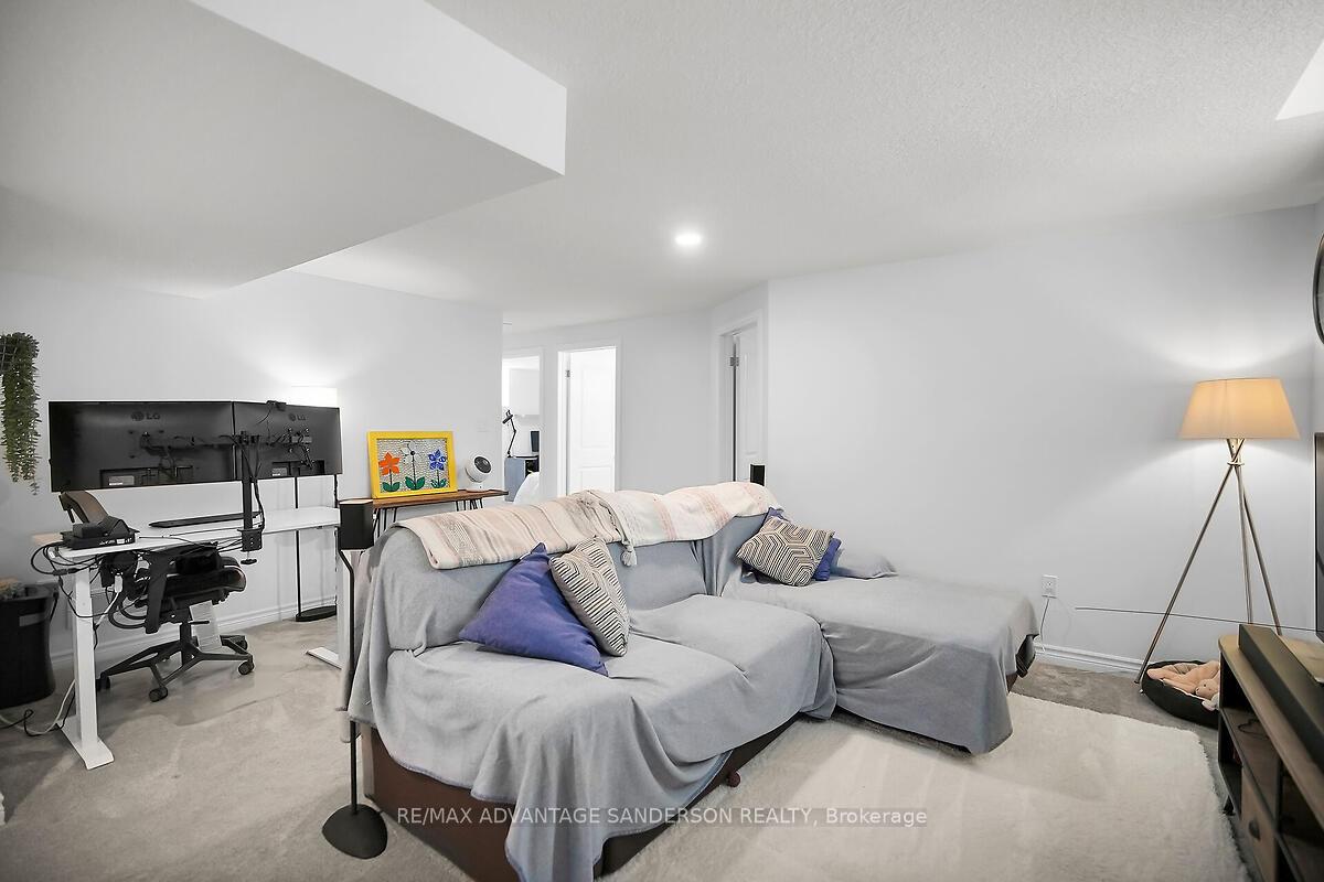 Photo 36 of 47 Bowman Drive, Middlesex Centre, Ilderton — HOMEH
