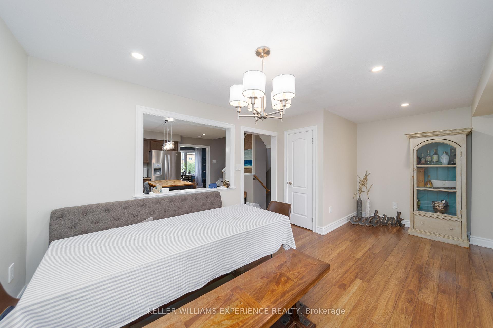 Photo 6 of 1299 Coleman Crescent, Innisfil, Alcona — HOMEH