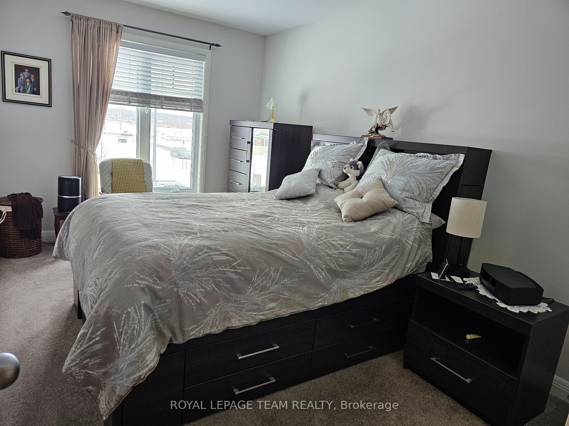 Photo 13 of 503 Hitzlay Terrace, Ottawa, Kanata - Kanata Lakes/Heritage Hills — HOMEH