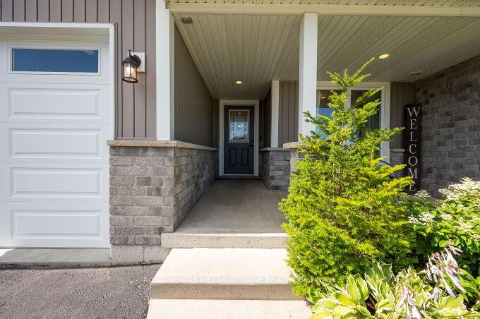 Photo 4 of 102 Milton Seiler Crescent, Minto — HOMEH