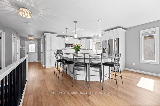 Photo 9 of 102 Milton Seiler Crescent, Minto — HOMEH