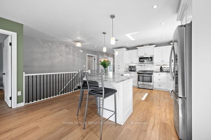 Photo 11 of 102 Milton Seiler Crescent, Minto — HOMEH