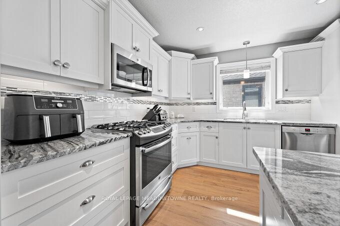 Photo 14 of 102 Milton Seiler Crescent, Minto — HOMEH