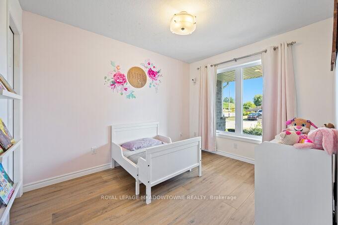 Photo 26 of 102 Milton Seiler Crescent, Minto — HOMEH