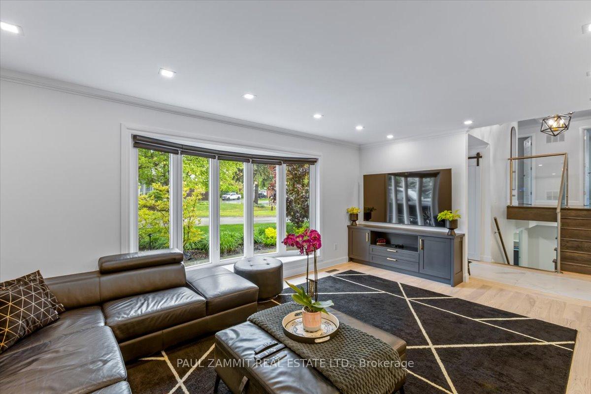 Photo 8 of 131 Simonston Boulevard, Markham, German Mills — HOMEH