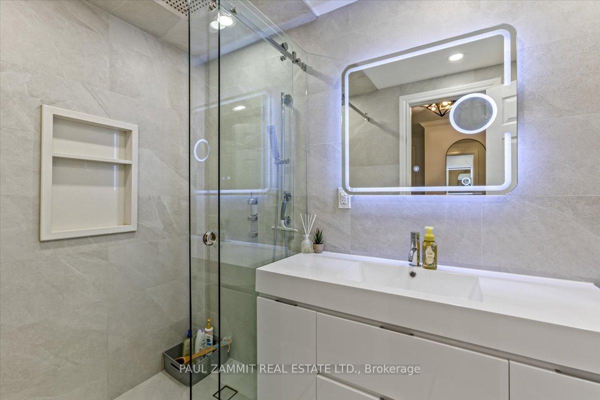 Photo 15 of 131 Simonston Boulevard, Markham, German Mills — HOMEH