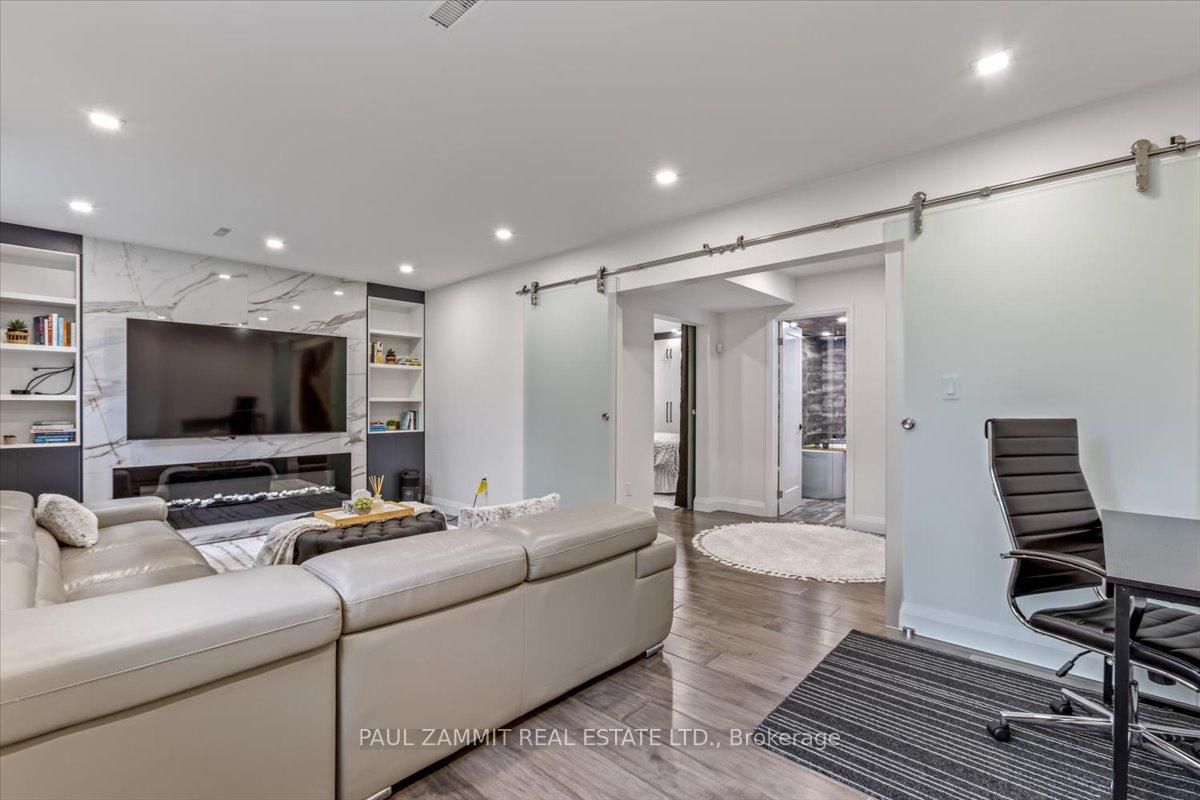 Photo 17 of 131 Simonston Boulevard, Markham, German Mills — HOMEH