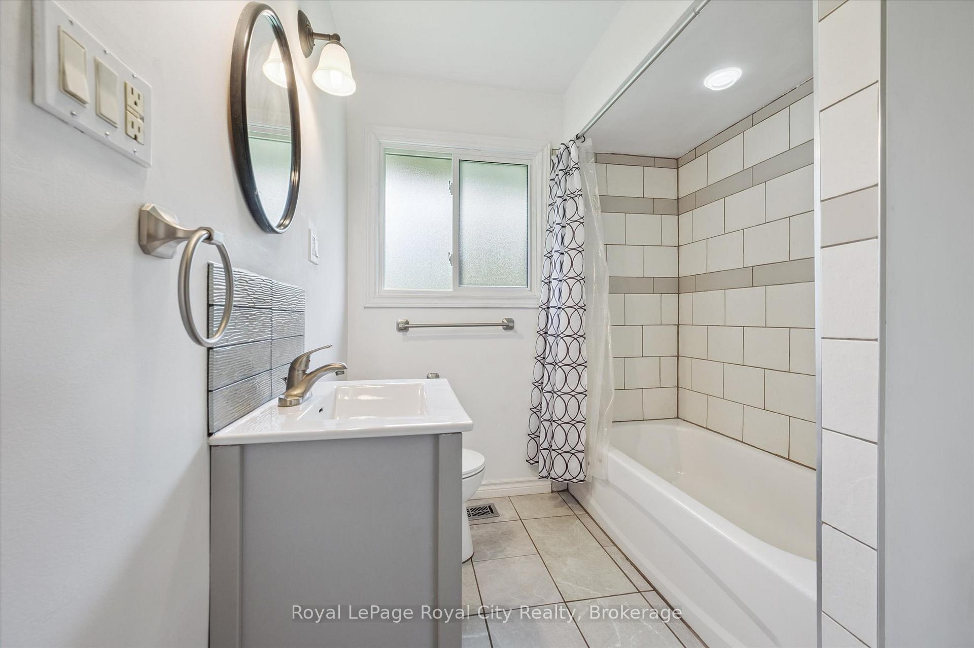 Photo 15 of 37 Marklane Street, Minto — HOMEH