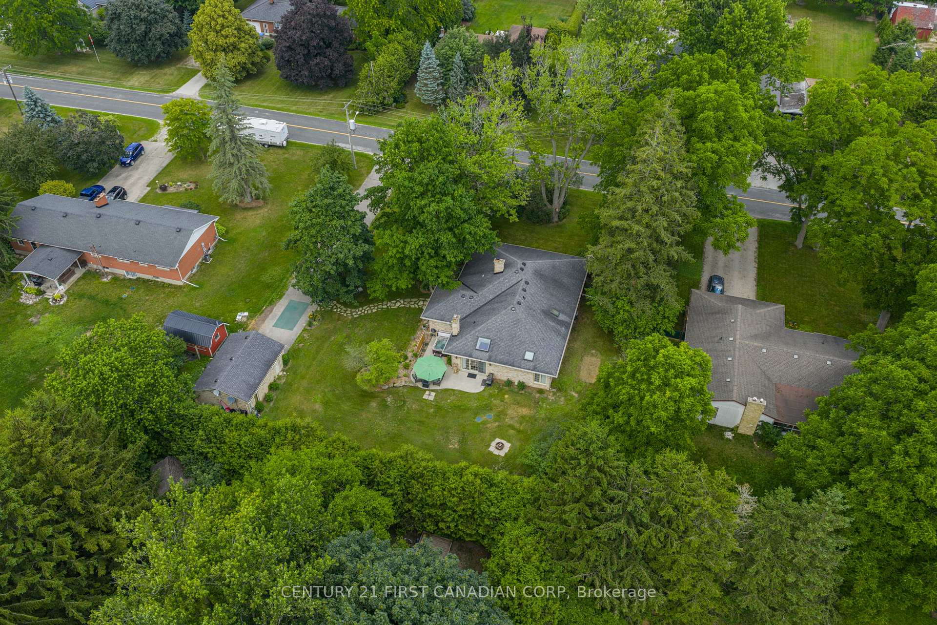 Photo 6 of 24439 Poplar Hill Road, Middlesex Centre, Poplar Hill — HOMEH