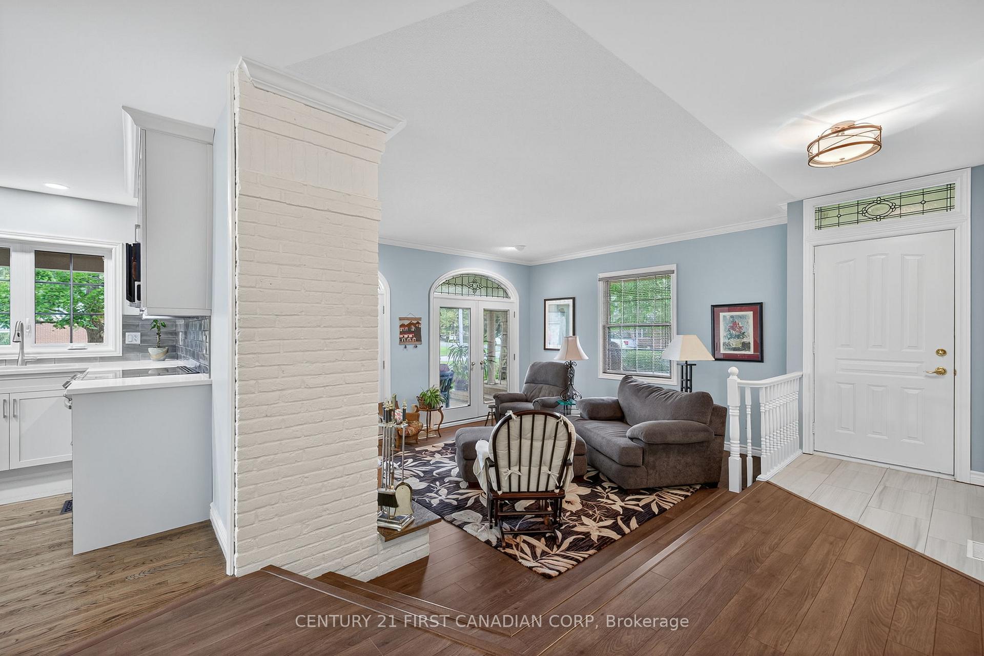 Photo 11 of 24439 Poplar Hill Road, Middlesex Centre, Poplar Hill — HOMEH