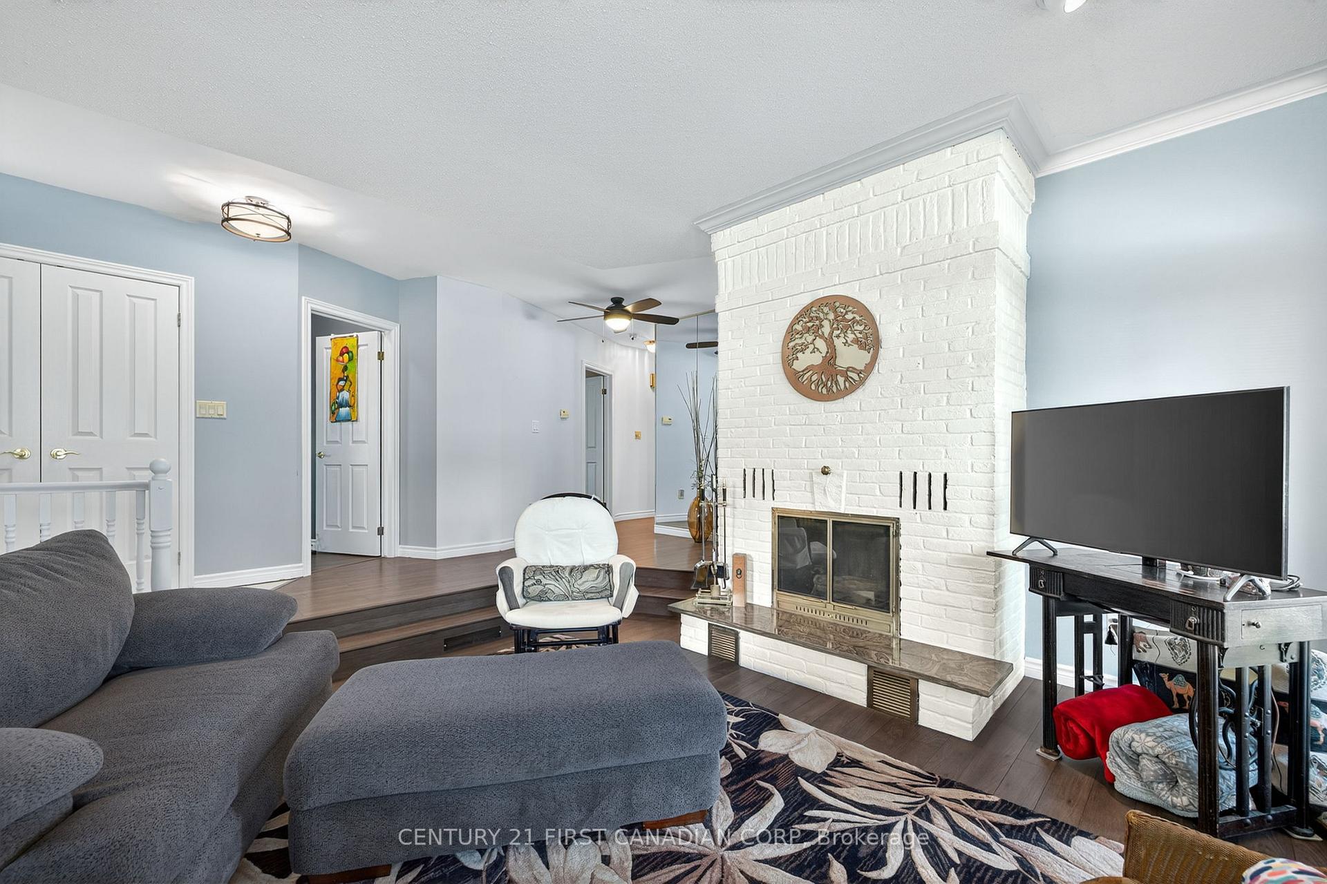 Photo 12 of 24439 Poplar Hill Road, Middlesex Centre, Poplar Hill — HOMEH