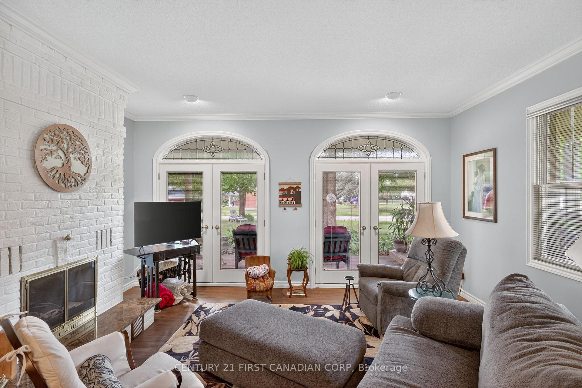 Photo 13 of 24439 Poplar Hill Road, Middlesex Centre, Poplar Hill — HOMEH