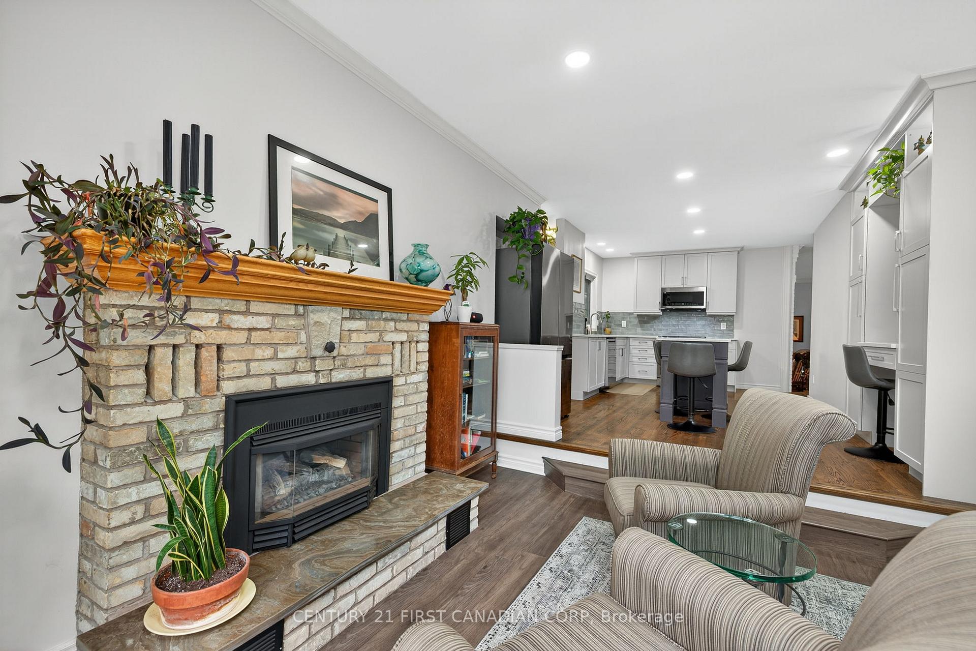 Photo 14 of 24439 Poplar Hill Road, Middlesex Centre, Poplar Hill — HOMEH