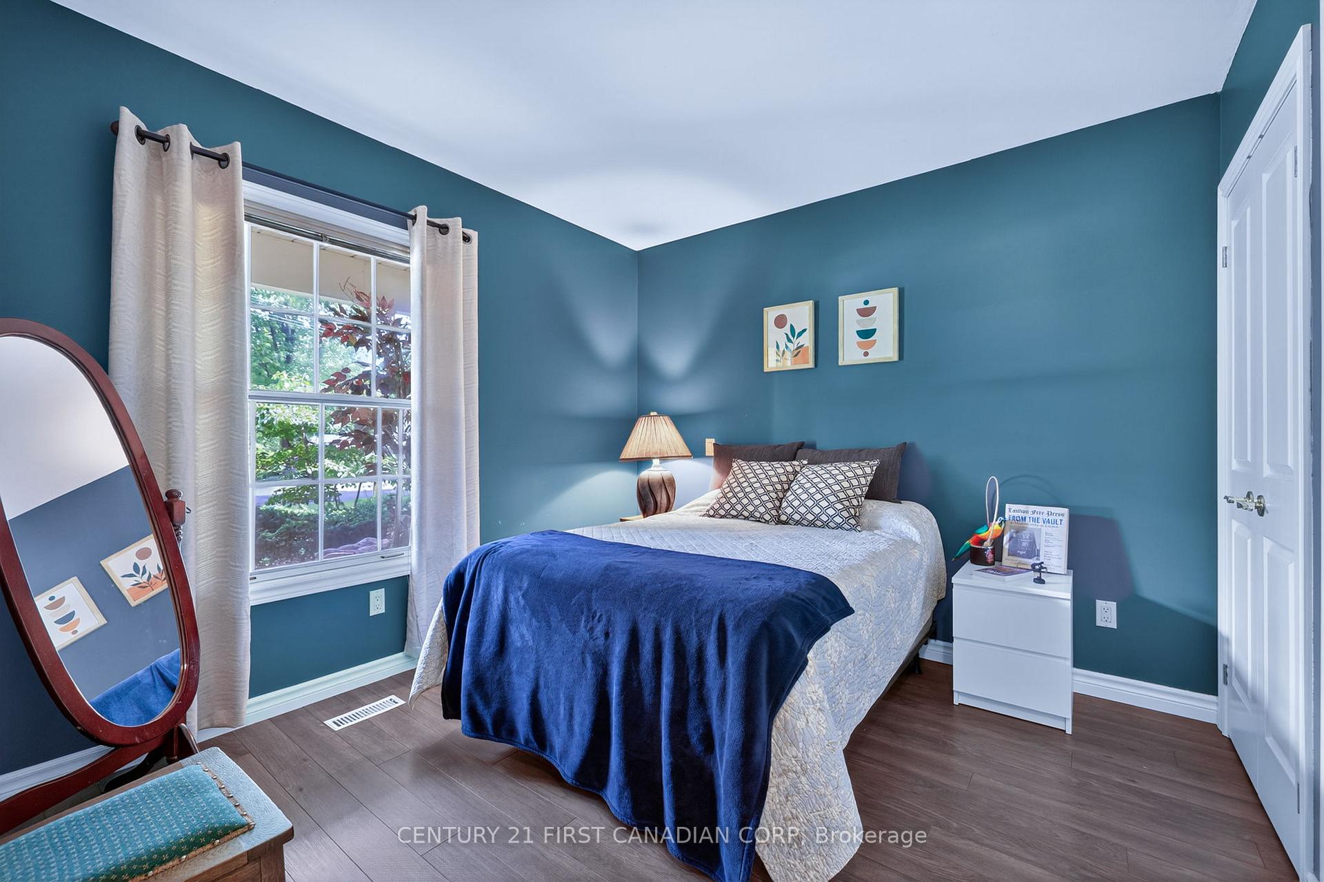 Photo 15 of 24439 Poplar Hill Road, Middlesex Centre, Poplar Hill — HOMEH