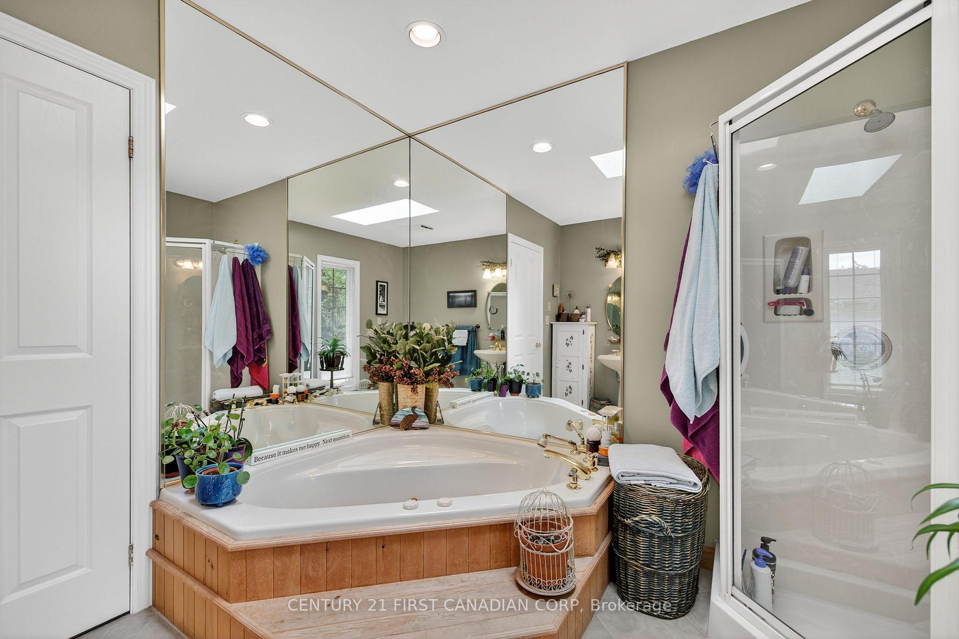 Photo 19 of 24439 Poplar Hill Road, Middlesex Centre, Poplar Hill — HOMEH