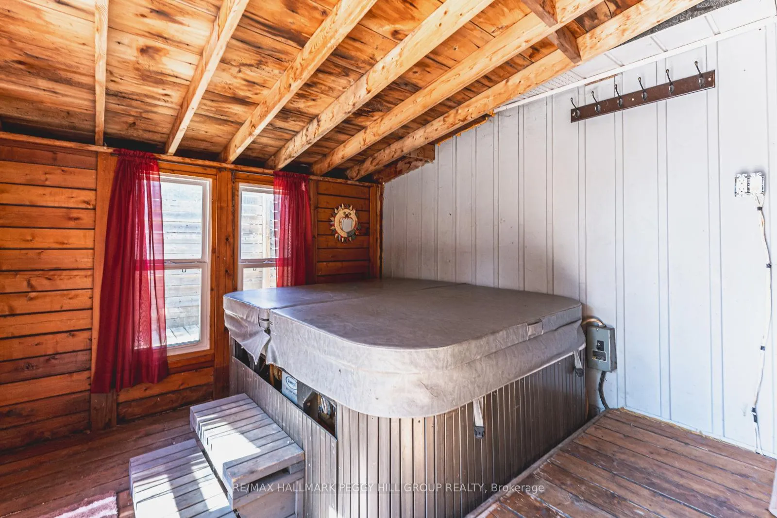 Photo 14 of 630 William Street, Midland — HOMEH
