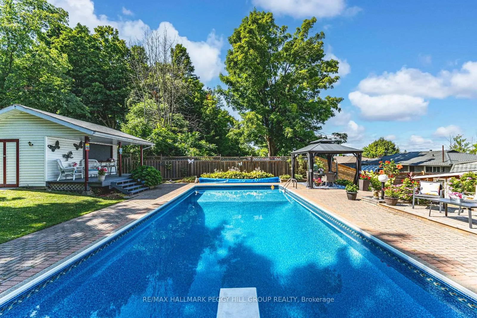 Photo 15 of 630 William Street, Midland — HOMEH