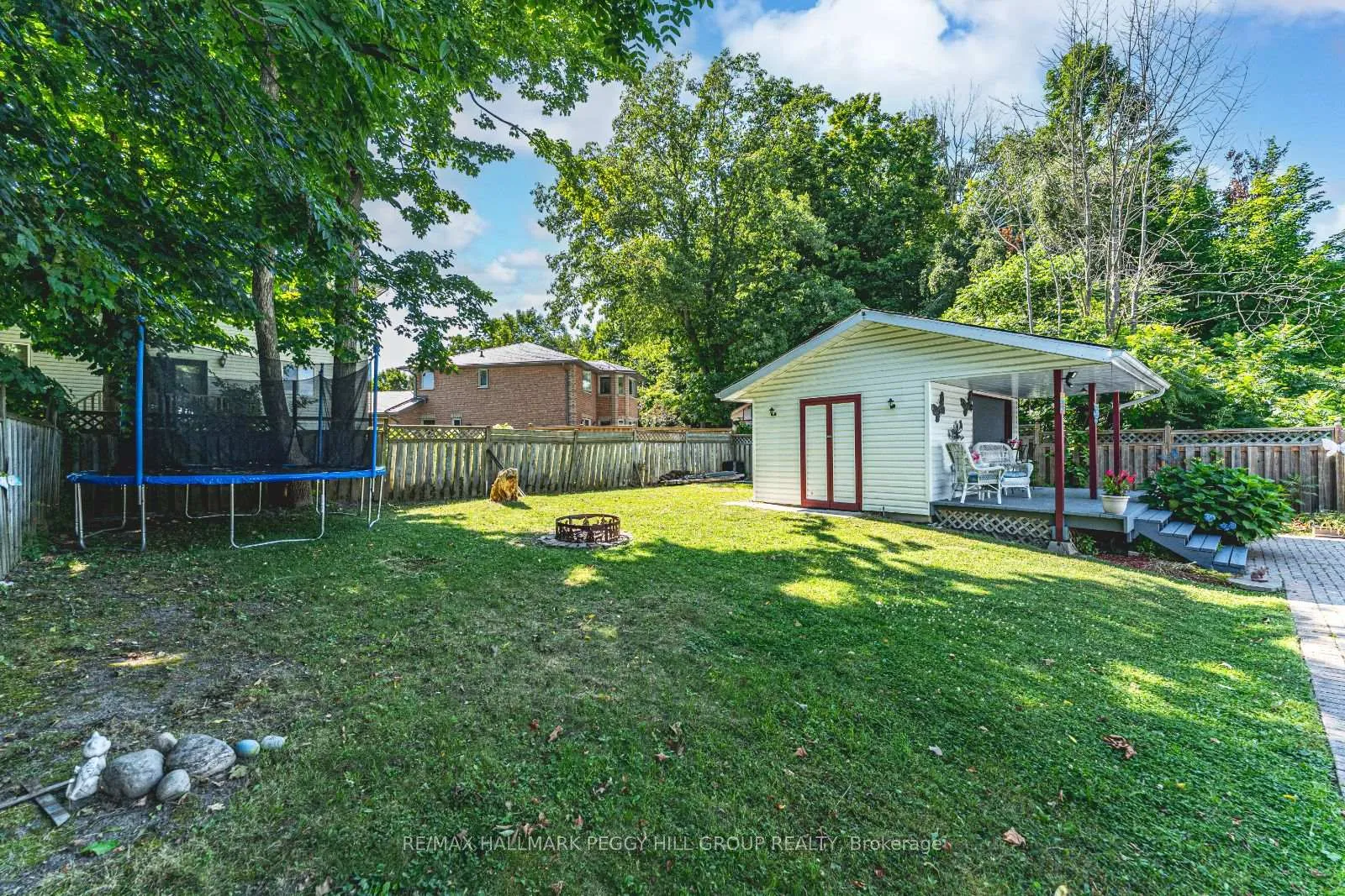 Photo 21 of 630 William Street, Midland — HOMEH