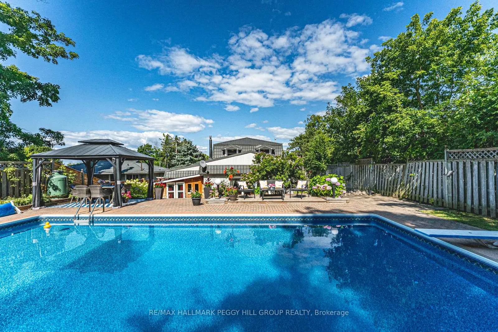 Photo 22 of 630 William Street, Midland — HOMEH