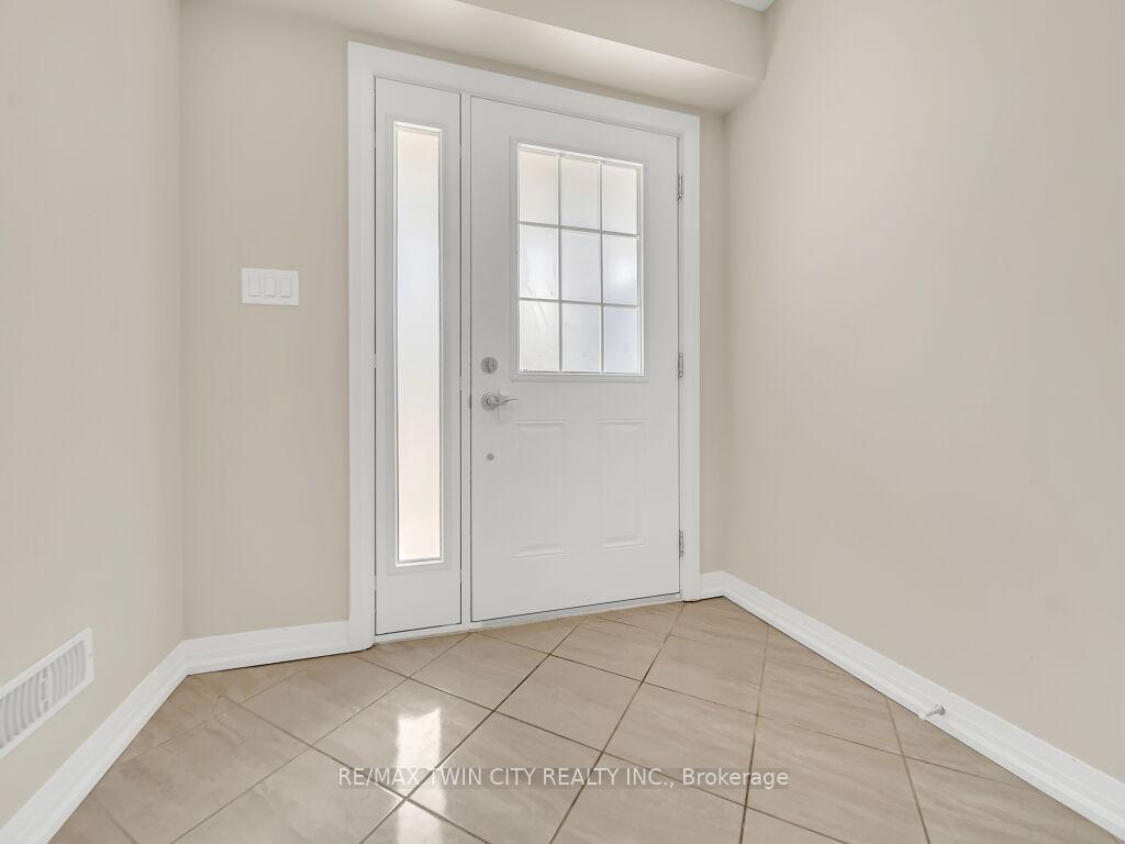 Photo 3 of 341 Valencia Avenue, Kitchener — HOMEH