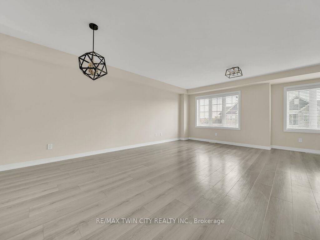 Photo 5 of 341 Valencia Avenue, Kitchener — HOMEH