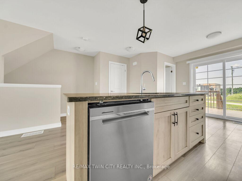 Photo 9 of 341 Valencia Avenue, Kitchener — HOMEH