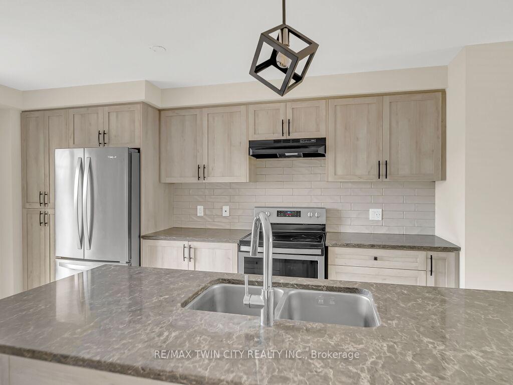 Photo 10 of 341 Valencia Avenue, Kitchener — HOMEH