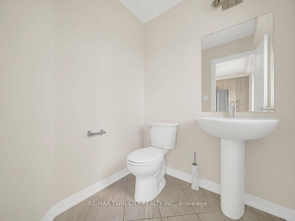 Photo 11 of 341 Valencia Avenue, Kitchener — HOMEH