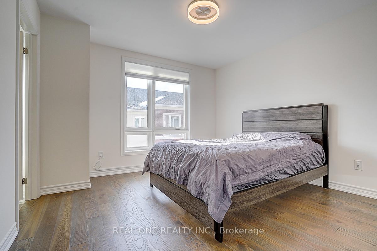 Photo 16 of 72 Chicago Lane, Markham, Wismer — HOMEH