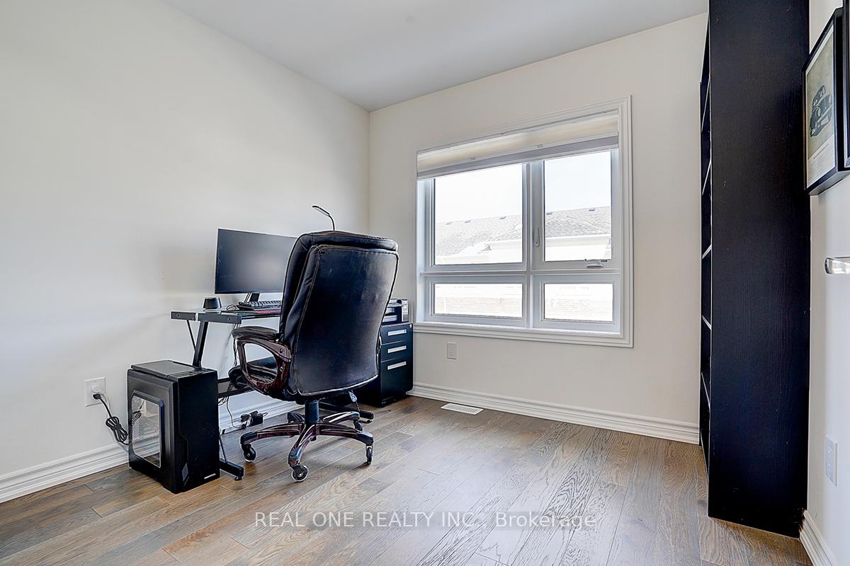 Photo 18 of 72 Chicago Lane, Markham, Wismer — HOMEH