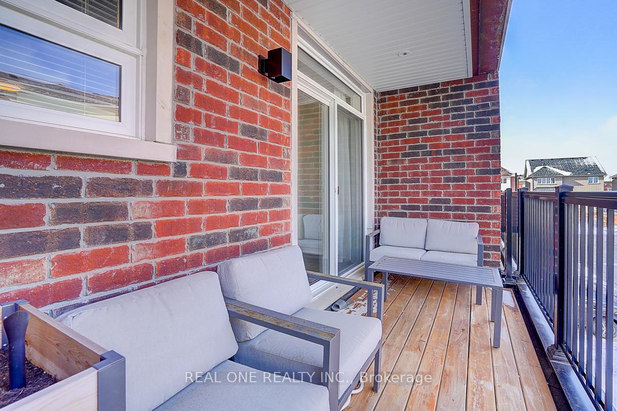 Photo 22 of 72 Chicago Lane, Markham, Wismer — HOMEH